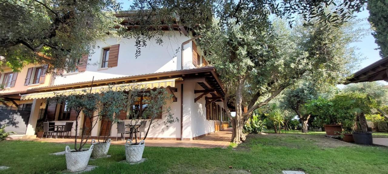 Elisa Holidays Puegnago Buitenkant foto